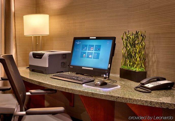 Springhill Suites By Marriott Сідар-Сіті Екстер'єр фото
